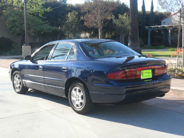 Buick REGAL 2002 photo 2