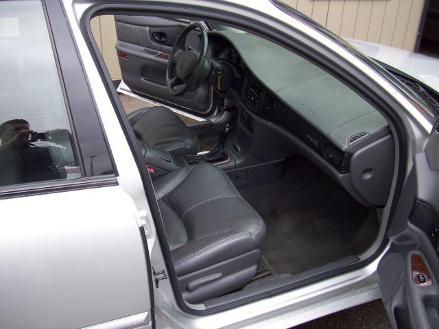 Buick REGAL 2002 photo 1