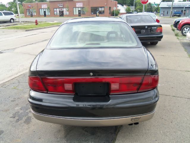 Buick REGAL 2002 photo 2