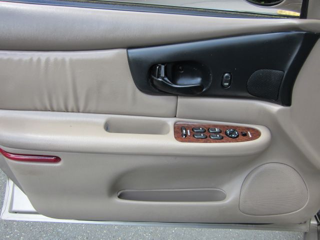 Buick REGAL 2003 photo 0