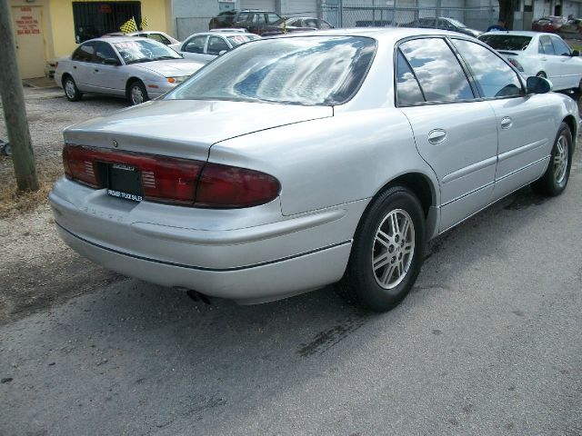 Buick REGAL 2003 photo 2