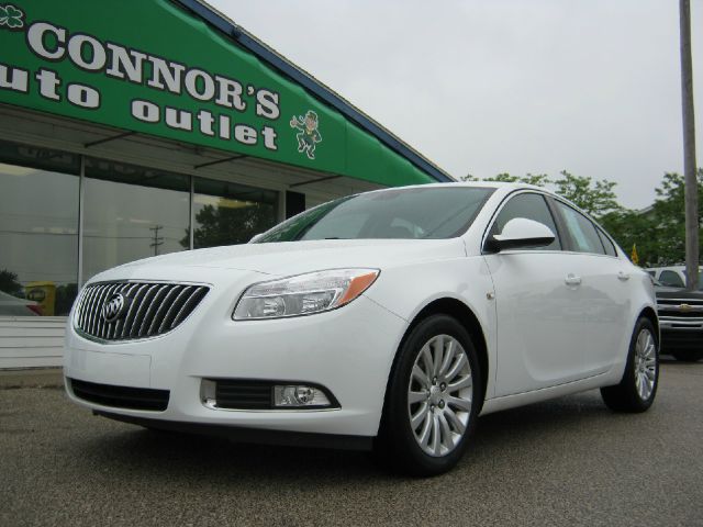 Buick REGAL 2011 photo 1