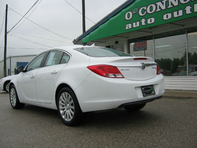 Buick REGAL 2011 photo 11