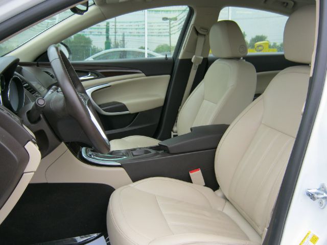 Buick REGAL 2011 photo 9