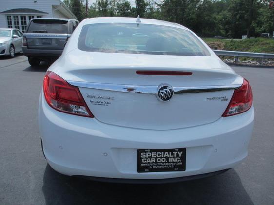 Buick REGAL 2011 photo 1