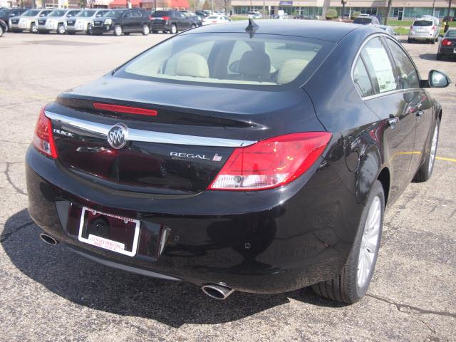 Buick REGAL 2013 photo 4