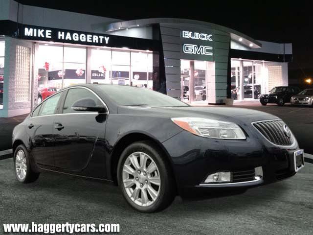 Buick REGAL 2013 photo 2