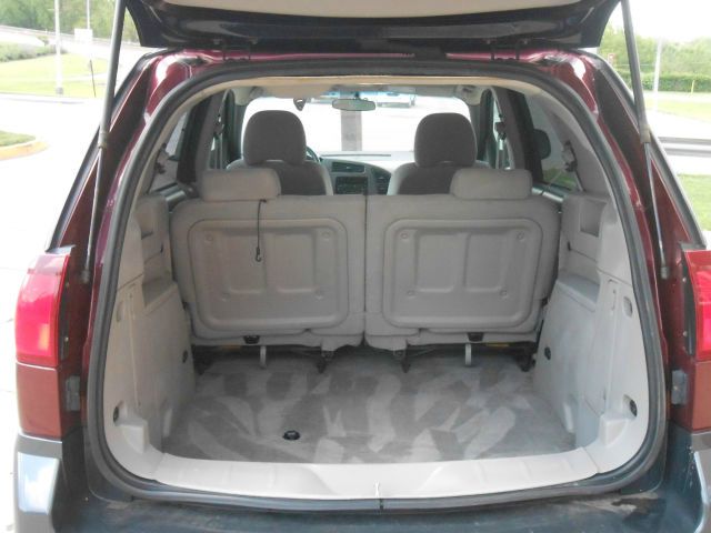 Buick Rendezvous 2004 photo 3