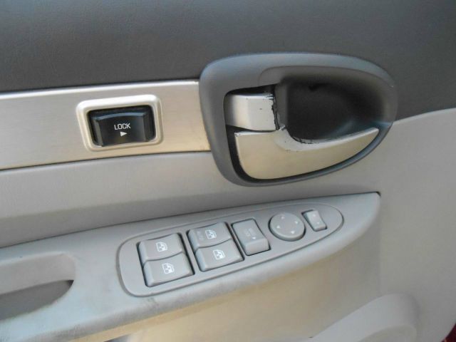 Buick Rendezvous 2004 photo 5