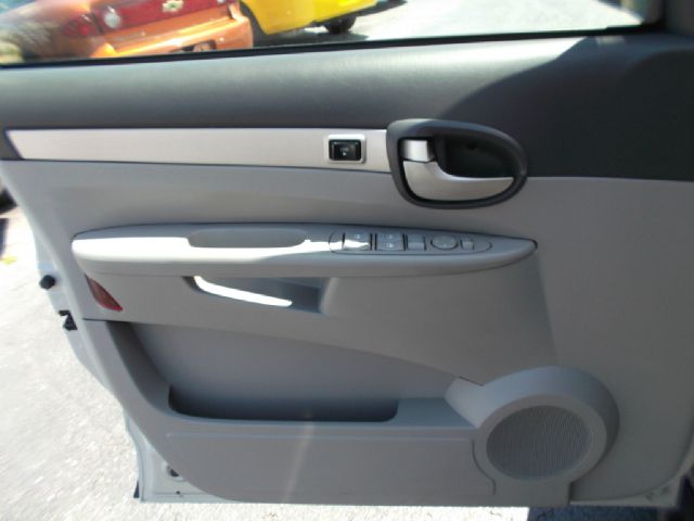 Buick Rendezvous 2004 photo 3