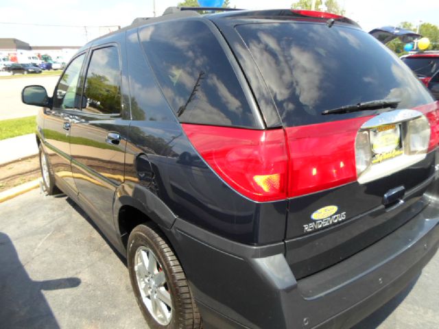 Buick Rendezvous 2004 photo 3