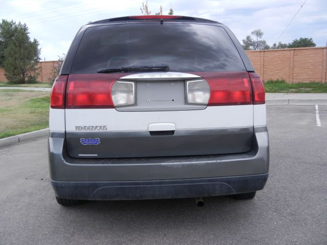 Buick Rendezvous 2004 photo 3