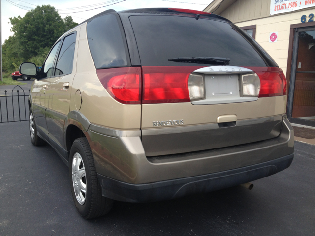 Buick Rendezvous 2004 photo 3