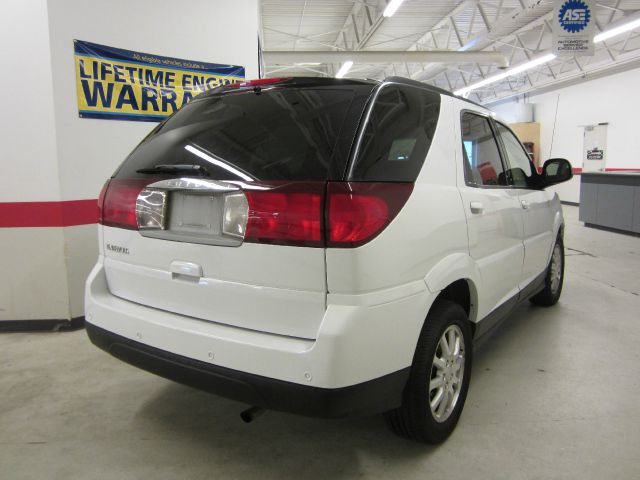 Buick Rendezvous 2006 photo 2