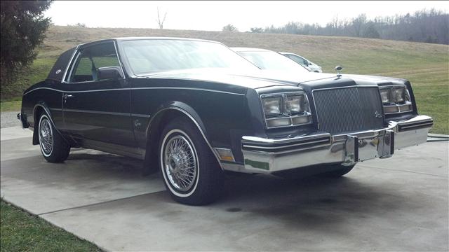 Buick Riviera 1985 photo 1