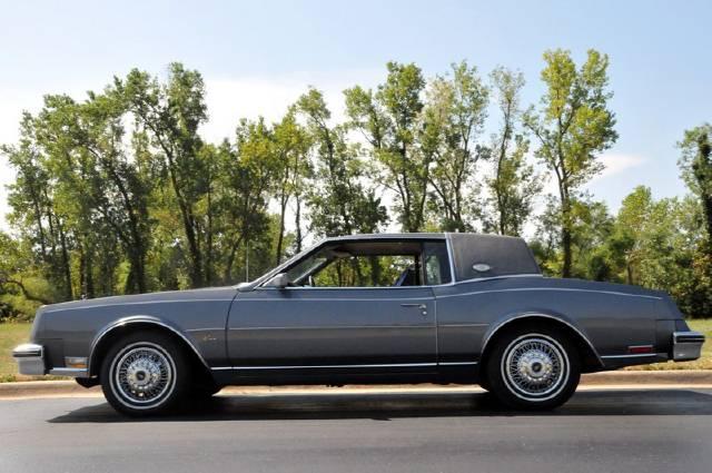 Buick Riviera 1985 photo 3