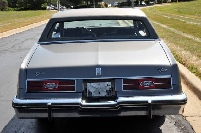 Buick Riviera 1985 photo 5