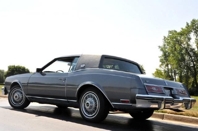 Buick Riviera 1985 photo 3