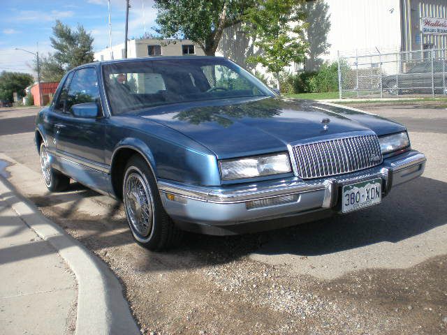 Buick Riviera 1989 photo 1