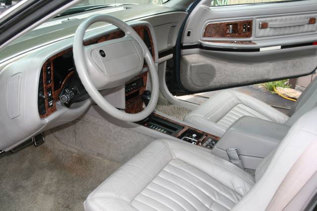Buick Riviera Base Coupe