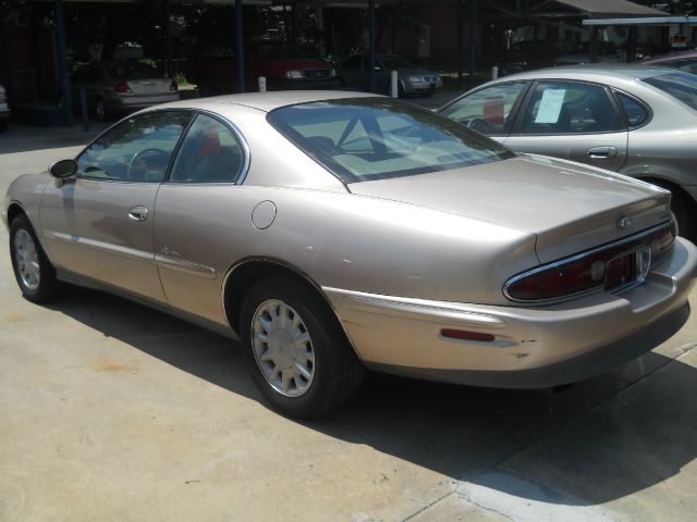 Buick Riviera 1995 photo 3