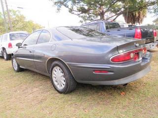 Buick Riviera 1995 photo 2