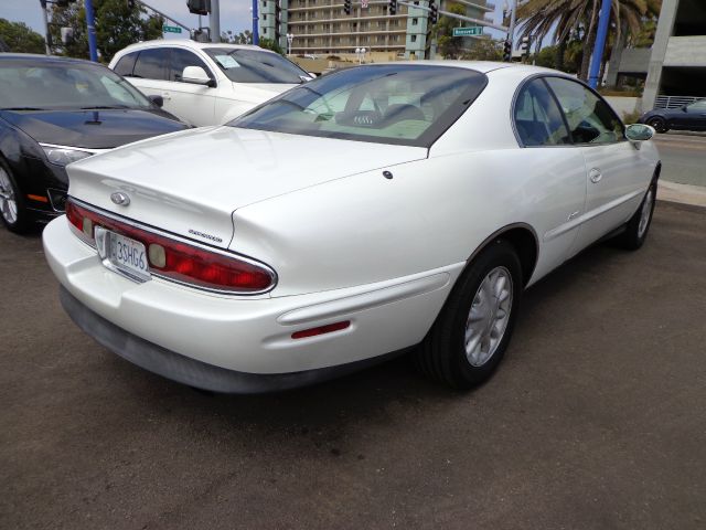 Buick Riviera 1996 photo 4