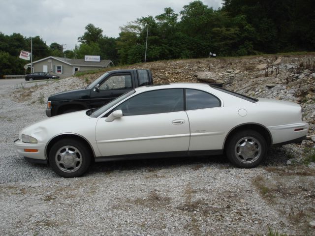 Buick Riviera 1997 photo 3