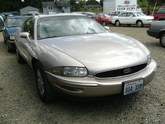 Buick Riviera 1997 photo 2