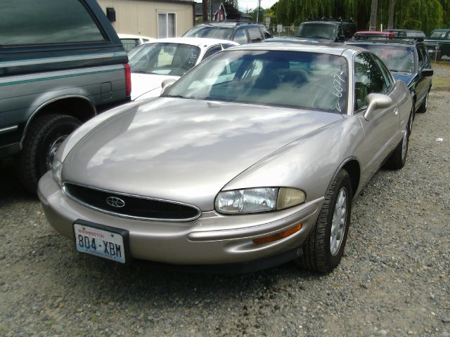 Buick Riviera 1997 photo 4