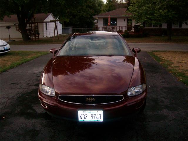 Buick Riviera 1998 photo 2