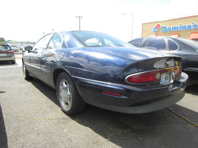 Buick Riviera 1998 photo 1