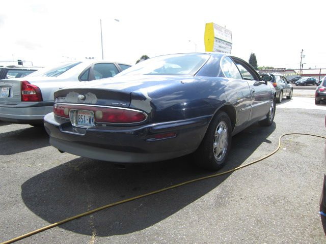 Buick Riviera 1998 photo 2