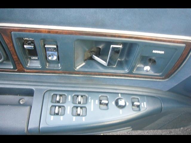 Buick Roadmaster 1992 photo 1