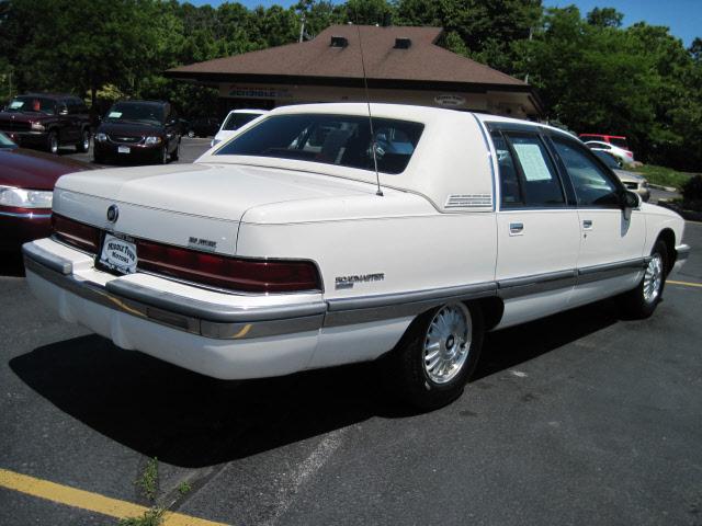 Buick Roadmaster 1993 photo 1