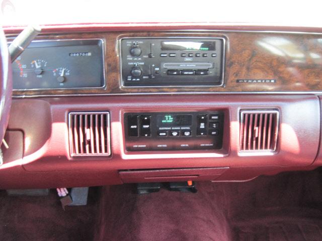 Buick Roadmaster 1993 photo 3