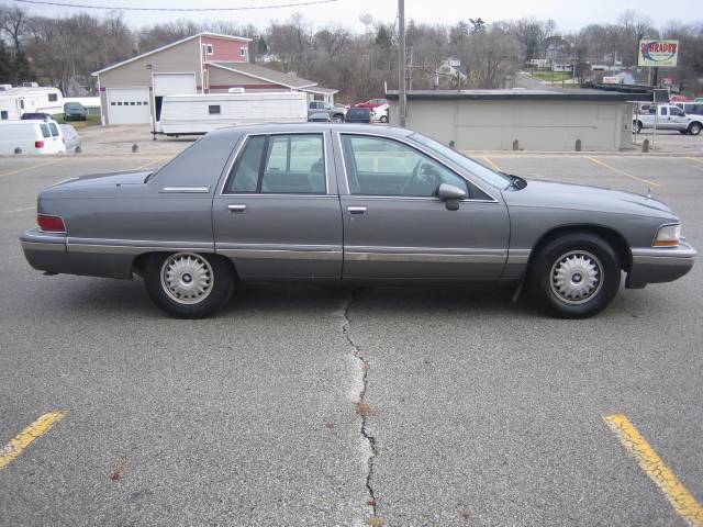 Buick Roadmaster 1993 photo 3