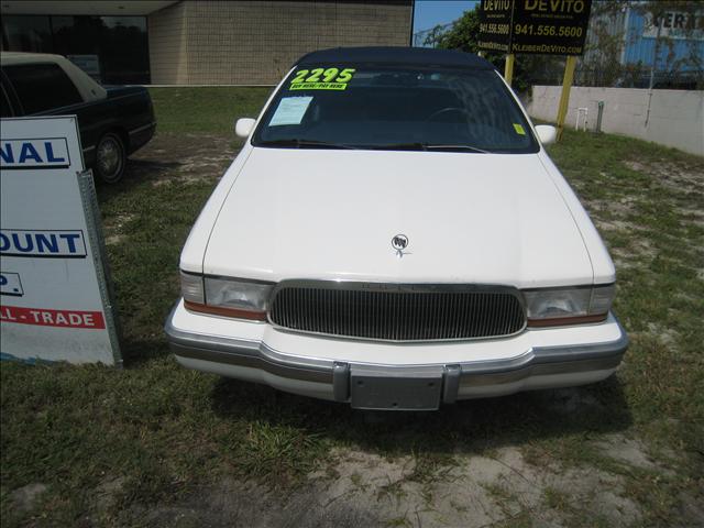 Buick Roadmaster 1993 photo 1