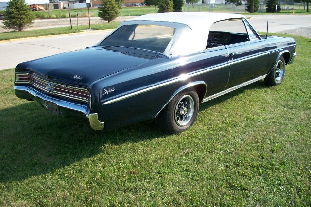 Buick Skylark 1965 photo 1