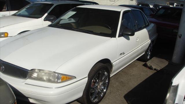 Buick Skylark 1997 photo 2