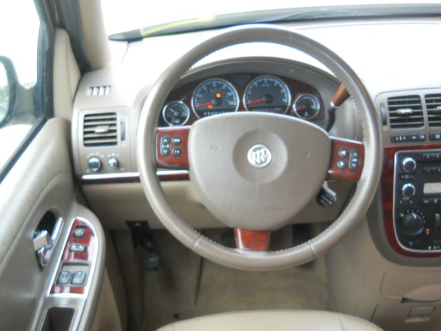 Buick Terraza 2005 photo 8