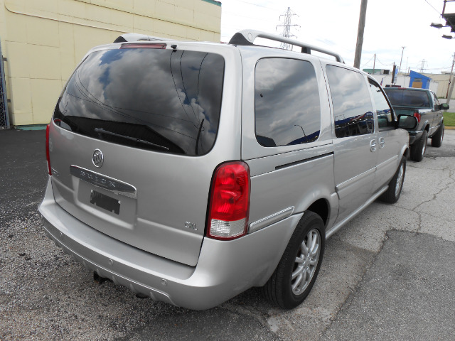 Buick Terraza 2005 photo 3