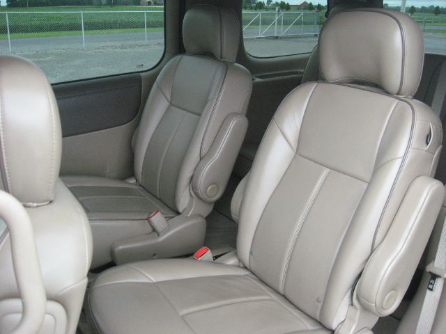 Buick Terraza 2005 photo 2