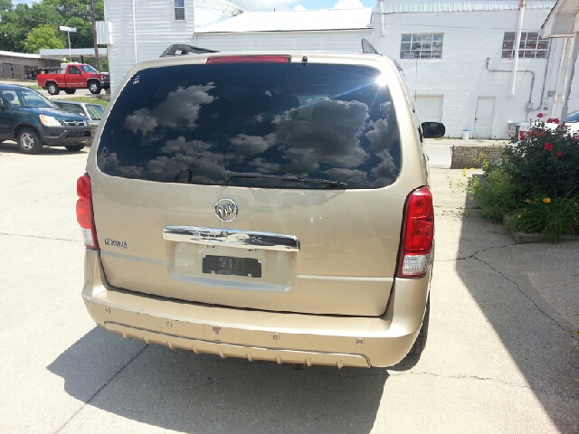 Buick Terraza 2005 photo 1