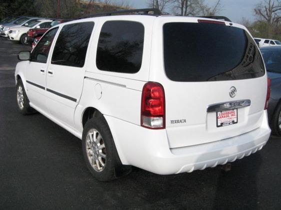 Buick Terraza 2006 photo 2