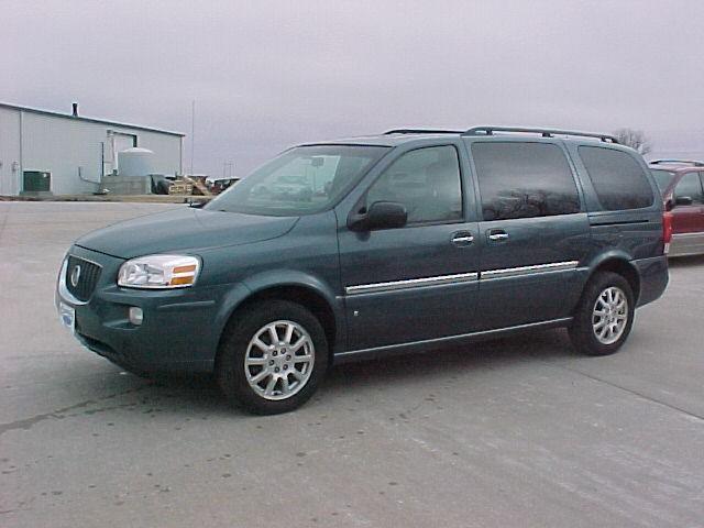 Buick Terraza GS 460 Sedan 4D MiniVan