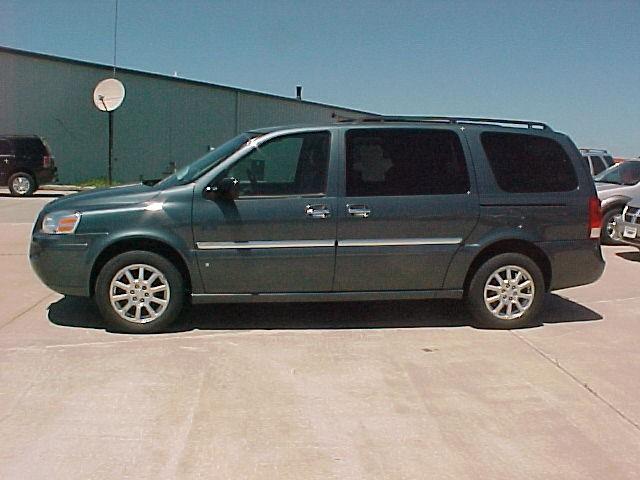 Buick Terraza 2006 photo 2