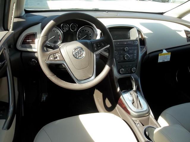 Buick Verano 2013 photo 6