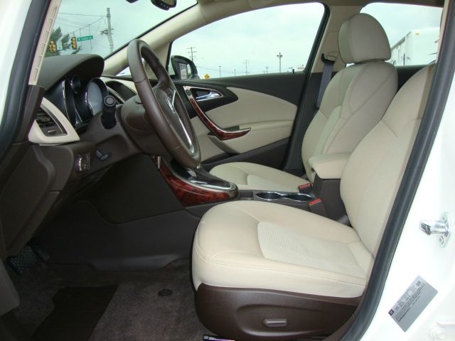 Buick Verano 2013 photo 1