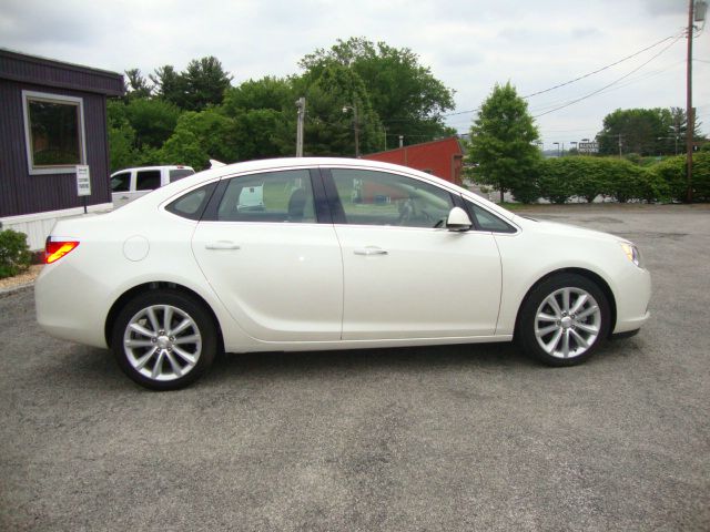 Buick Verano 2013 photo 12